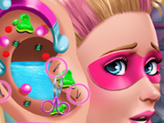 Click to Play Super Doll Ear Doctor